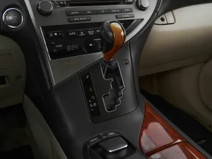 Lexus  18