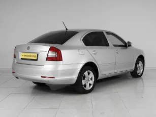 Skoda  6