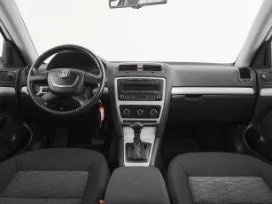 Skoda  8
