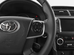 Toyota  12