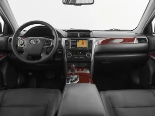 Toyota  8