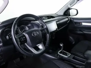 Toyota  12