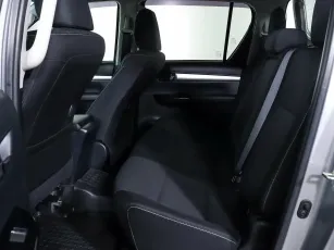 Toyota  17