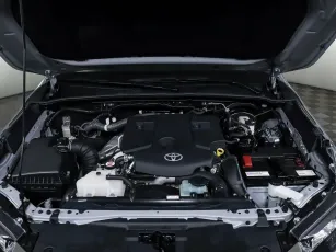Toyota  8