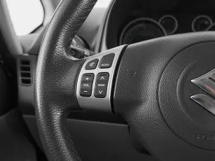 Suzuki  11