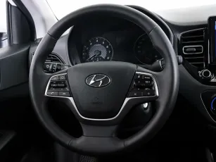 Hyundai  8