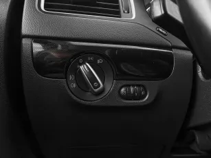 Volkswagen  14
