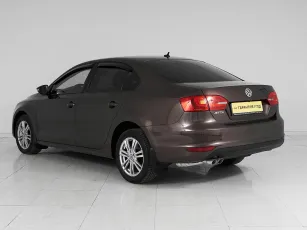 Volkswagen  4