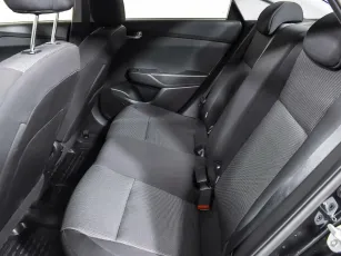 Hyundai  16