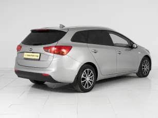 Kia  6