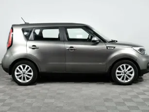 Kia  4