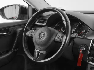 Volkswagen  10