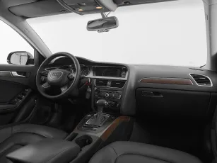 Audi  9