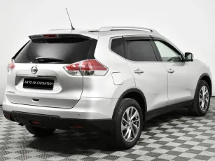 Nissan  5