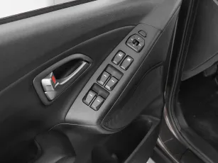 Hyundai  13