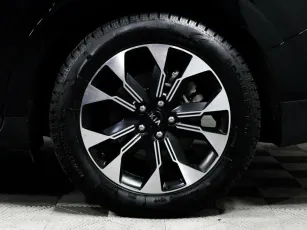 Kia  8