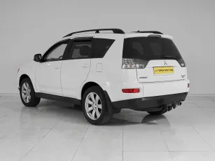 Mitsubishi  4