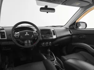 Mitsubishi  7