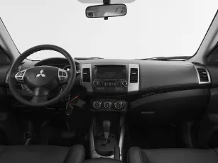 Mitsubishi  8
