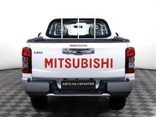 Mitsubishi  5