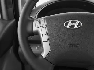 Hyundai  11