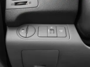 Hyundai  13