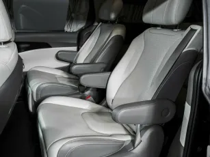 Kia  16