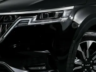 Kia  8