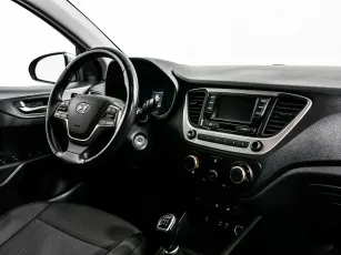 Hyundai  8