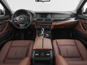 BMW  8
