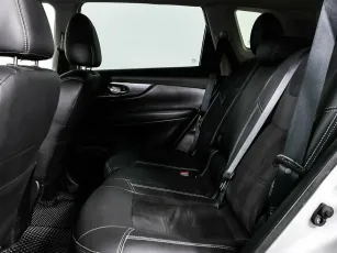 Nissan  11