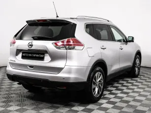 Nissan  5