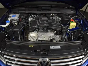 Volkswagen  8