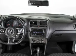 Volkswagen  6