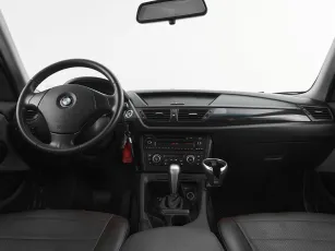 BMW  8