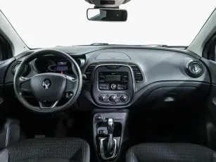 Renault  8