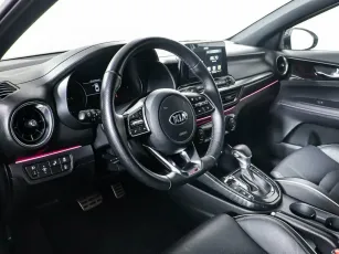 Kia  11