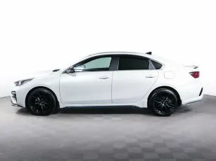 Kia  3