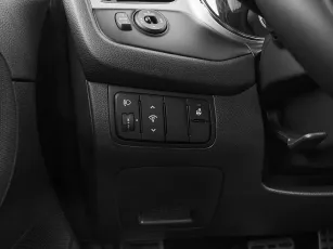 Kia  13