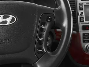 Hyundai  12