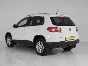 Volkswagen  4