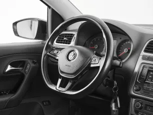 Volkswagen  10