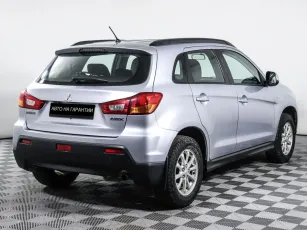 Mitsubishi  3