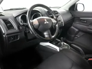 Mitsubishi  6