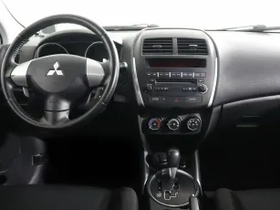 Mitsubishi  7