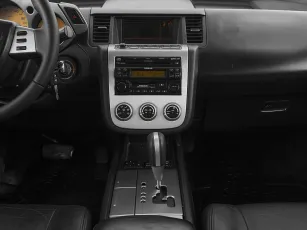 Nissan  15