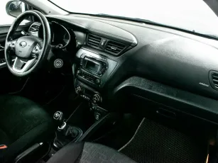 Kia  5