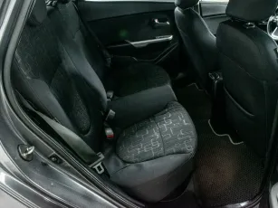 Kia  7