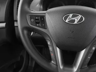 Hyundai  11