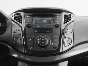 Hyundai  15